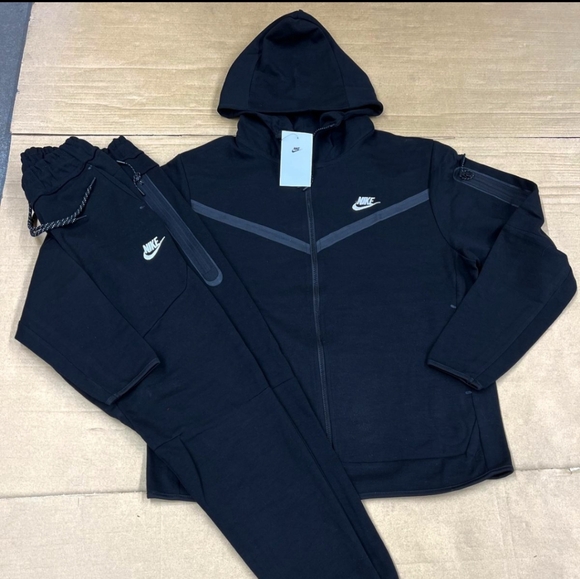 Bundle deal 2 sets - Picture 3 of 3